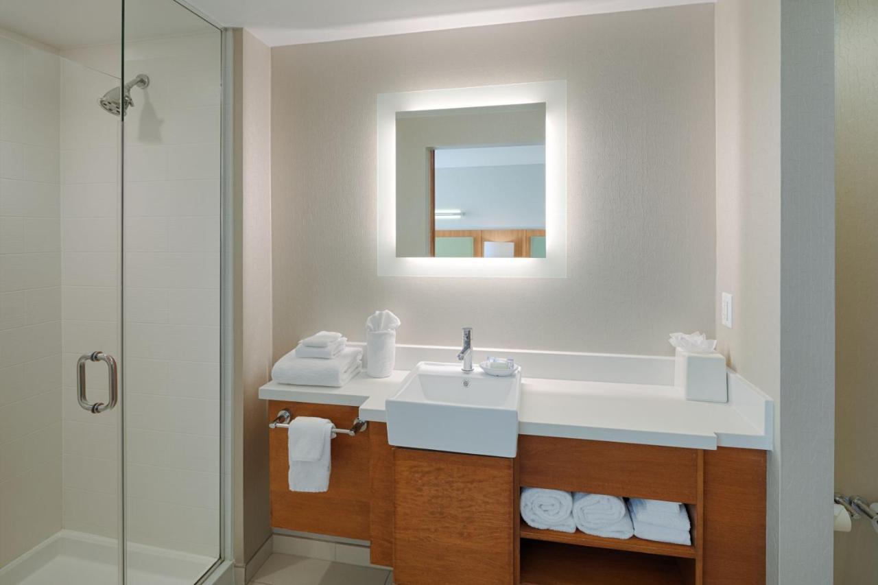 Springhill Suites By Marriott בלומינגטון מראה חיצוני תמונה
