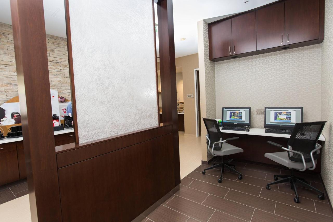 Springhill Suites By Marriott בלומינגטון מראה חיצוני תמונה