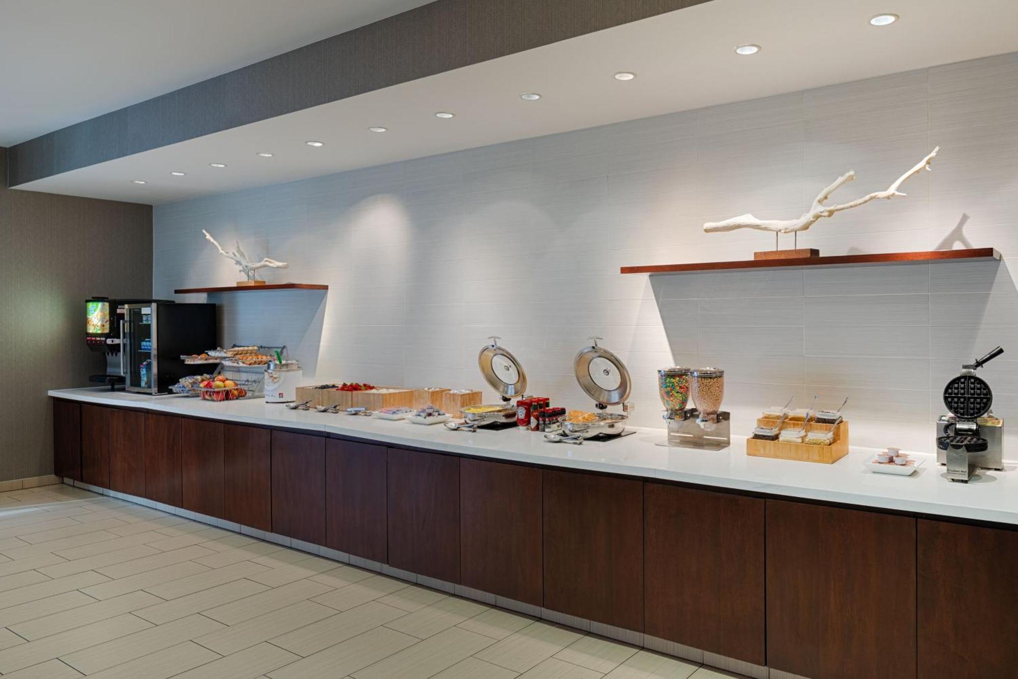 Springhill Suites By Marriott בלומינגטון מראה חיצוני תמונה