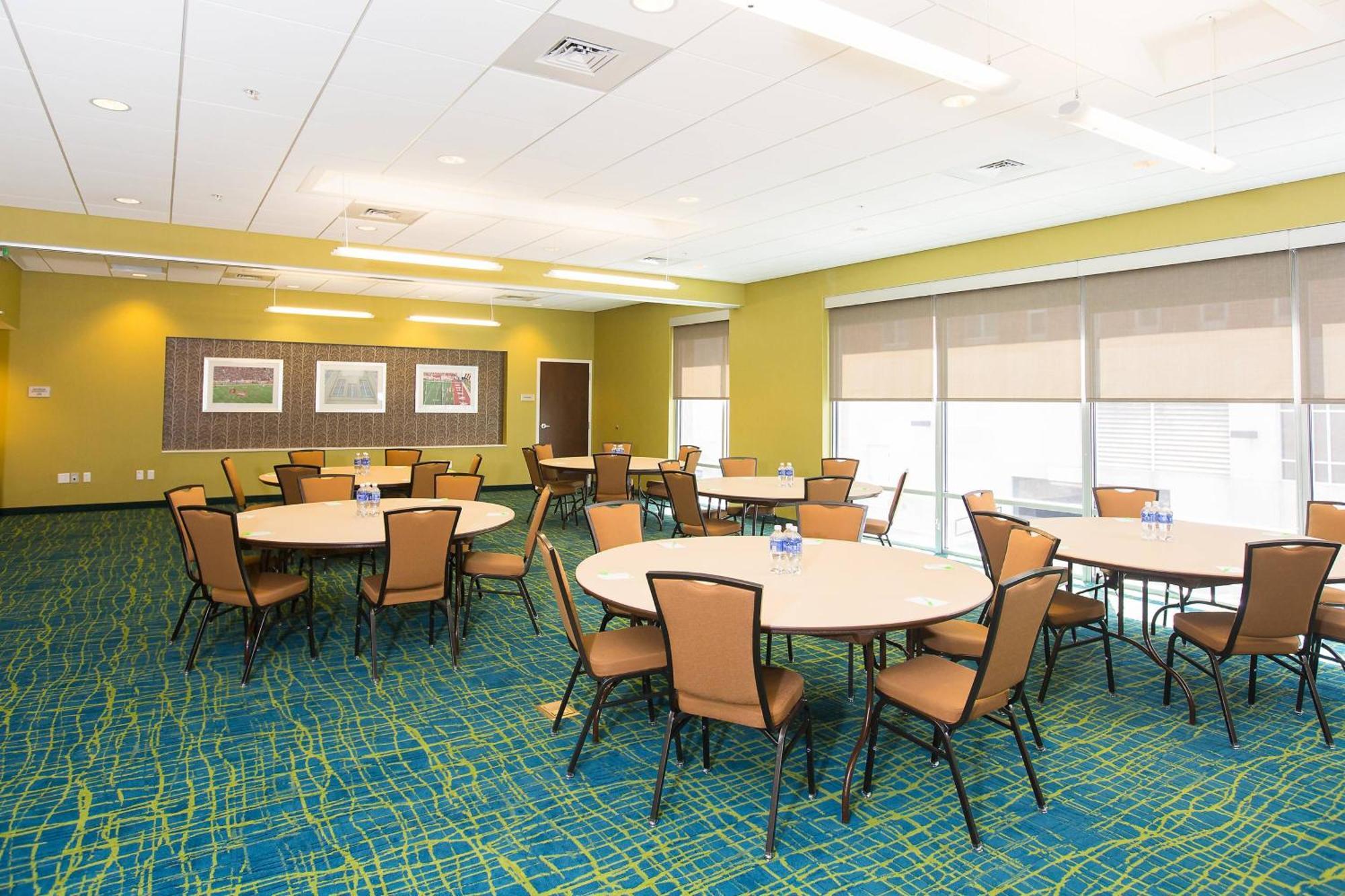 Springhill Suites By Marriott בלומינגטון מראה חיצוני תמונה