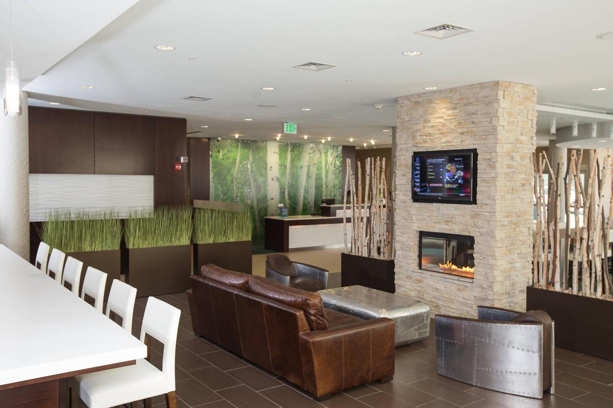 Springhill Suites By Marriott בלומינגטון מראה חיצוני תמונה
