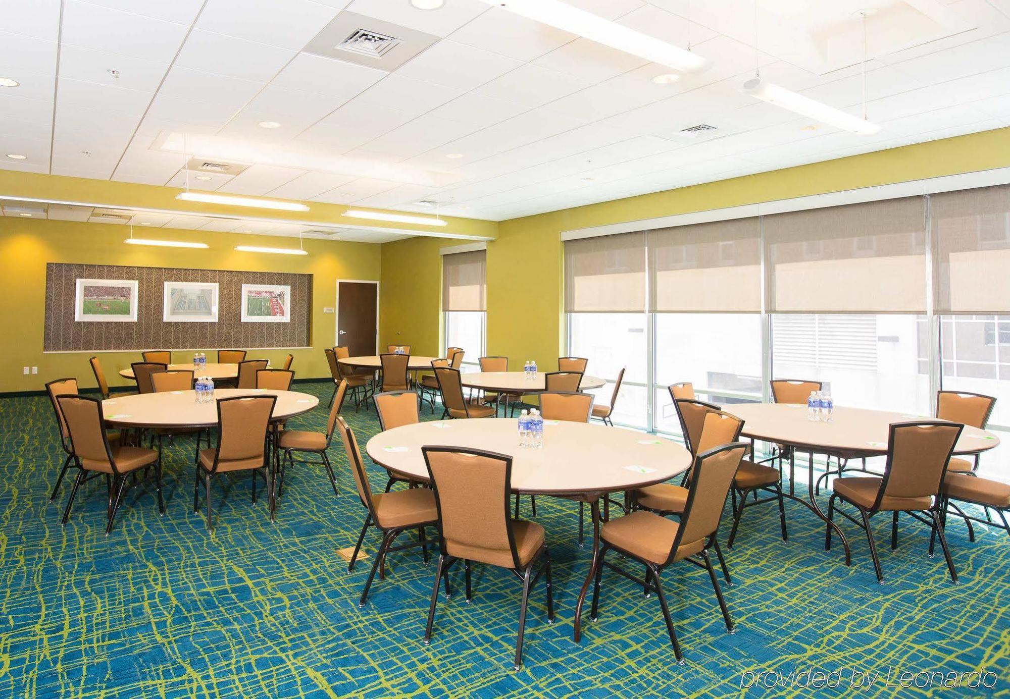 Springhill Suites By Marriott בלומינגטון מראה חיצוני תמונה