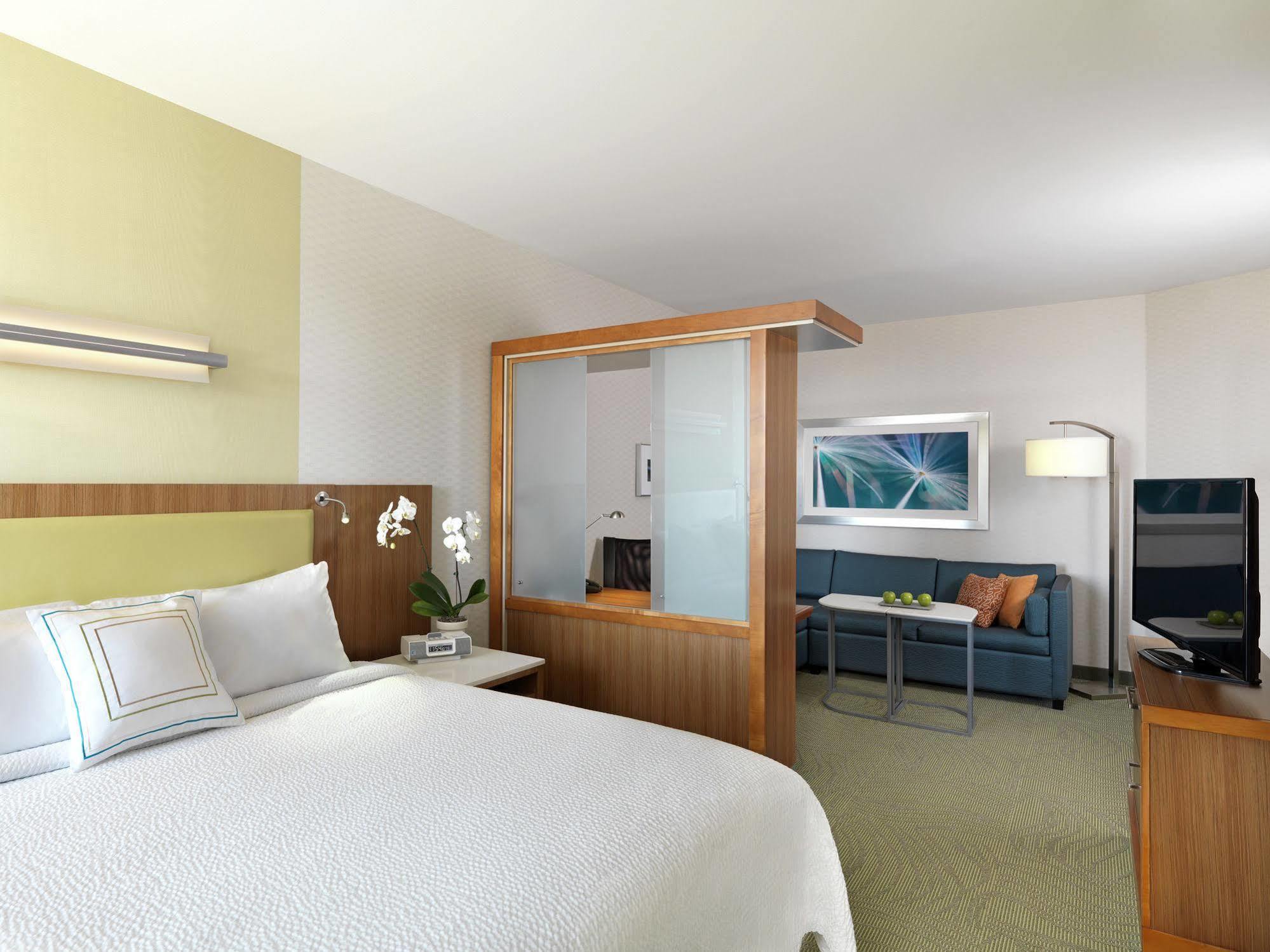 Springhill Suites By Marriott בלומינגטון מראה חיצוני תמונה
